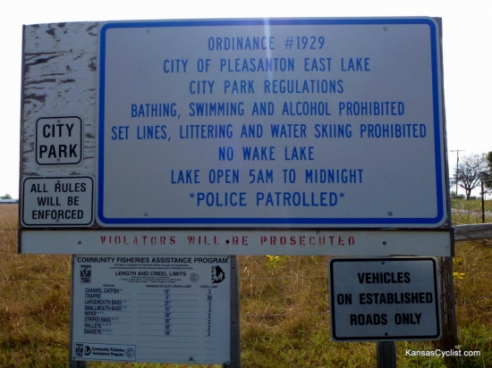 Pleasanton East City Lake - Sign - This sign specifies the regulations in place at Pleasanton East City Lake, primarily in regards to fishing limits.