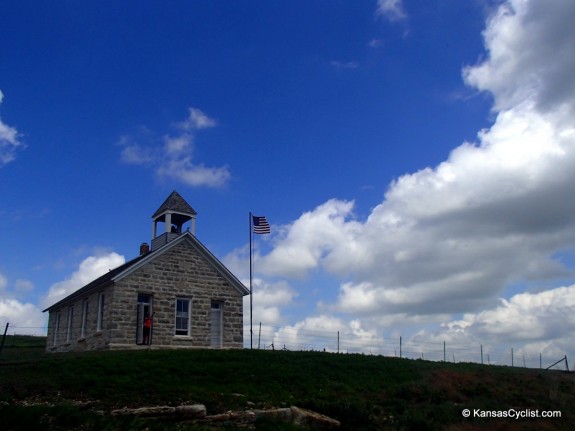 Kandango-2014-3-VollandSchoolhouse